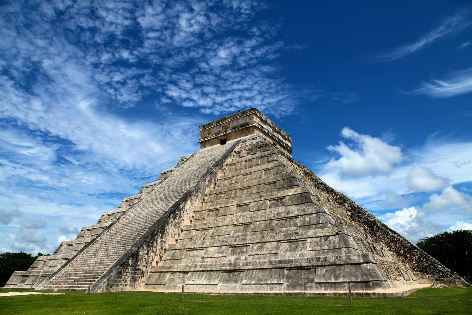 Chichén Itzá archaeological site on a day trip from Cancun