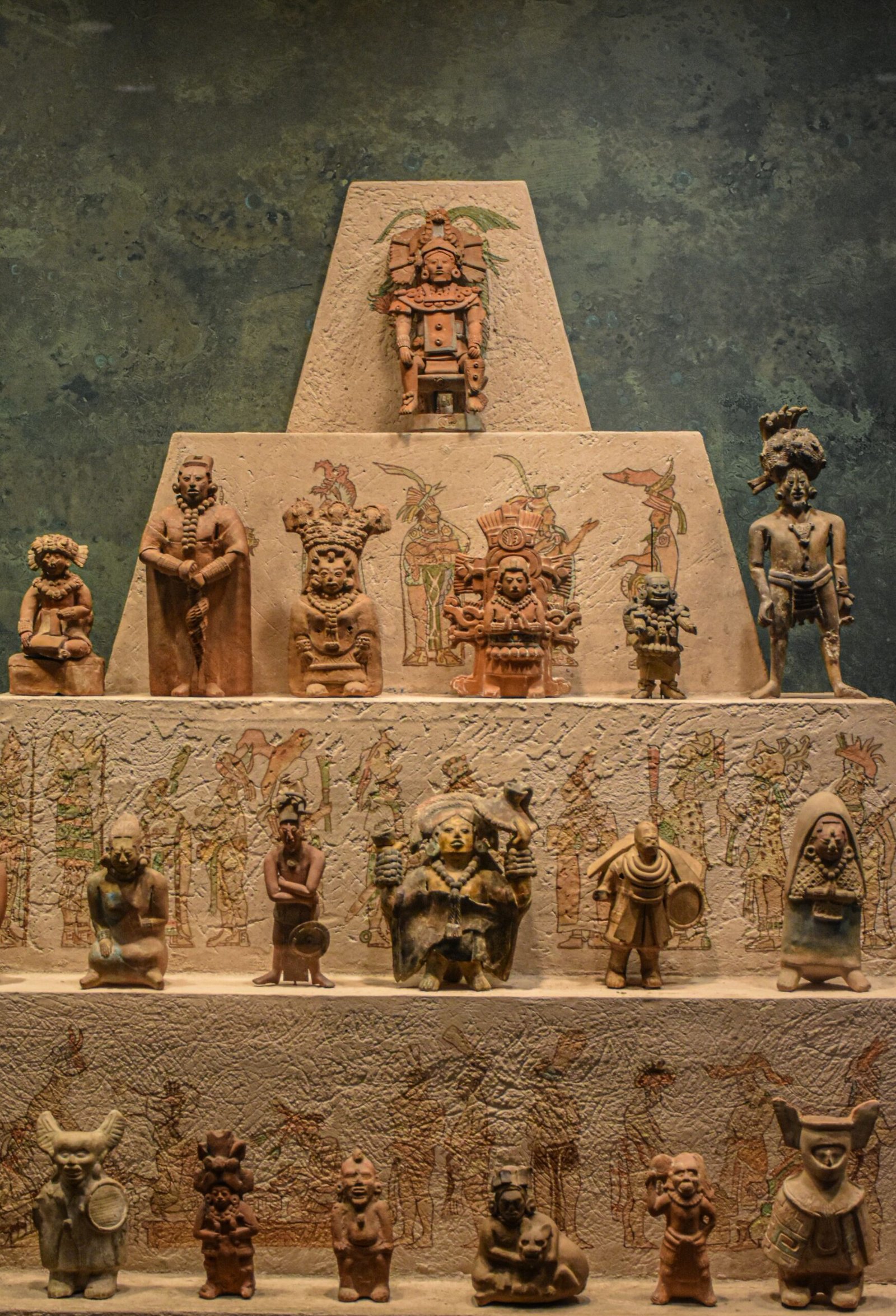 Museo Maya de Cancún and Maya artifacts in Cancun
